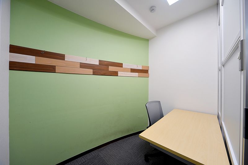 ゆったりとした角部屋です♪ - BAレンタルオフィス本町 完全個室《1名様用》Jの室内の写真