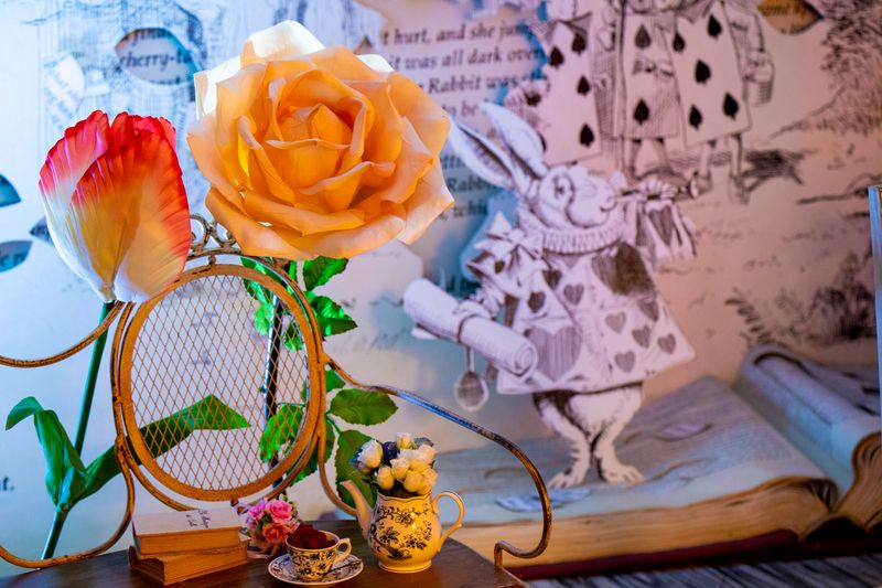 アリスのホワイトルーム - アイデアの城