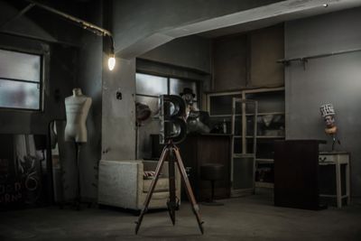 “絶妙な暗さで撮れる” スタジオ。写真・動画撮影のほか、アート作品の展示にも最適です！ - GUSSA STUDIO & GALLERY
