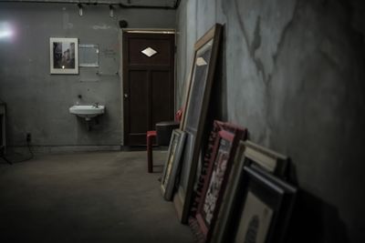 オーナーでアーティストでもあるCOO→SINZ.の Upcycle×Graffiti 作品も展示されています。 撮影等に自由にご利用いただけます。 - GUSSA STUDIO & GALLERY B-studioの室内の写真