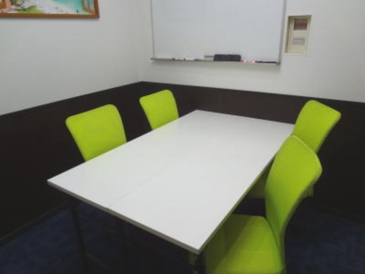 ルミエ大阪梅田小会議室 - ルミエ大阪梅田会議室