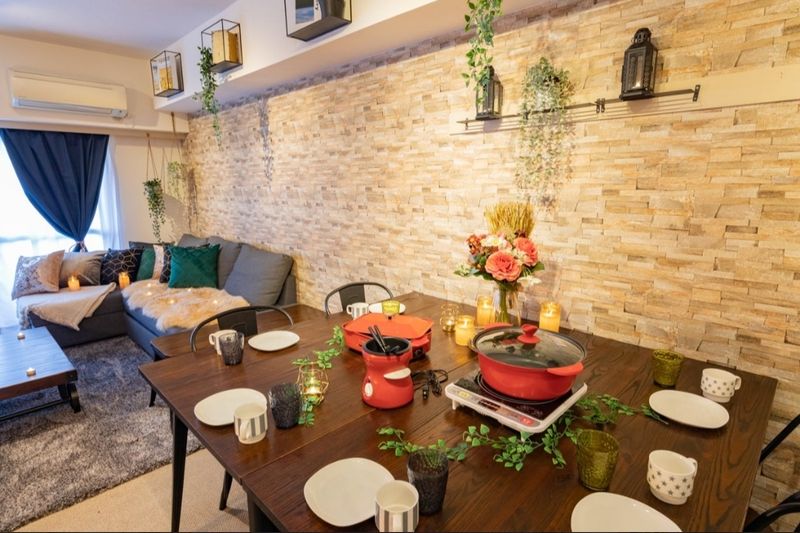 1-9名用✨65型の超大型TV📺大人気ボドゲ♤ゲーム - BritishParlor渋谷原宿