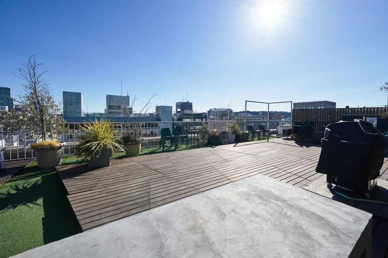 ROOF GARDEN - 定禅寺ヒルズ(定禅寺通り)