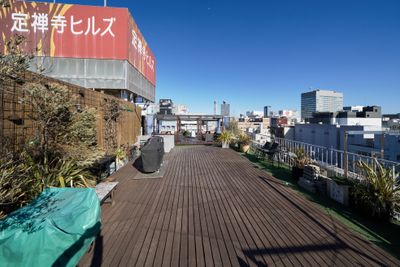 定禅寺ヒルズ(定禅寺通り) ROOF GARDENの室内の写真