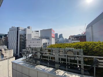 歌舞伎町ビル屋上 撮影スペースの室内の写真