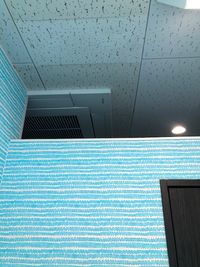 半個室なので、天井部分が開いています。 - 首都圏NSプラザin前橋 2030号室：時間貸：天井部分が空いている半個室の室内の写真