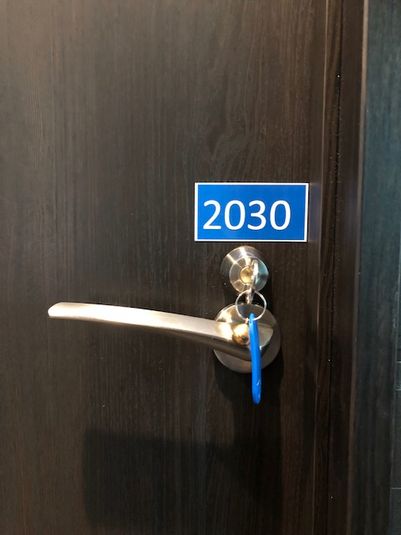 2030号室：時間貸：天井部分が空いている半個室 - 首都圏NSプラザin前橋