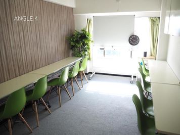 ◆エブリ新大阪◆お洒落格安会議室 貸会議室、多目的スペースの室内の写真