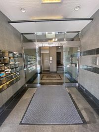 ＜フルーツ会議室 旭川駅前＞ 多目的レンタルルームの室内の写真