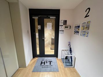 H¹T日本橋（サテライト型シェアオフィス） OPENSPACE２階の室内の写真