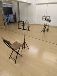 楽譜置きです、 - 【新大阪】レンタルスタジオカベリの設備の写真