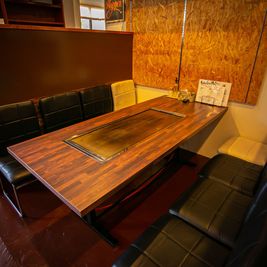 ボックス席 - 【大阪・箕面市】鉄板 Family Dining こころ レンタルスペース（ママ会・オフ会・習い事・教室など）の室内の写真