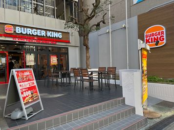 ３．「バーガーキング」を通り過ぎます。 - L&Cスペース谷町四丁目駅前 A号室の室内の写真