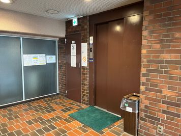 エレベーターもお使いください。 - L&Cスペース谷町四丁目駅前 A号室の室内の写真