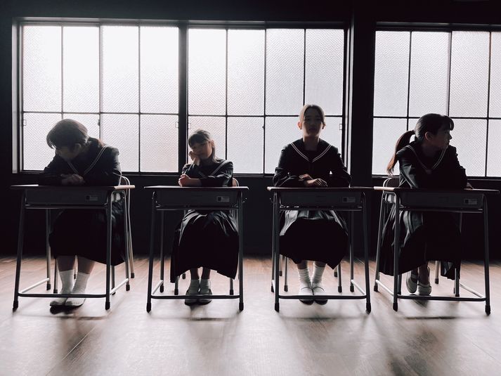 【撮影スタジオ】大きな窓と4種類の壁、豪華小道具を無料使用 - studio bibi《concept room》