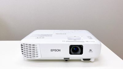 プロジェクター
EPSON EB-WO5 - Colormell（カラメル）恵比寿東口1号店 パーティ・撮影・会議・その他［少人数利用🉐プラン：〜6名まで］の設備の写真