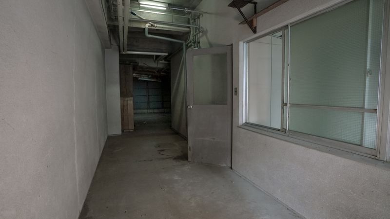 廃墟スタジオ1階スペース - スタジオザットルインズ