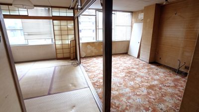 千種駅徒歩5分　昭和の衰退した空気を感じられるスタジオ2階 - スタジオザットルインズ