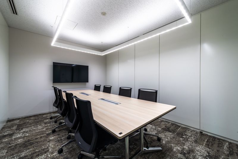 【8名会議室】RoomB - コワーキングスペースMangrove