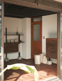 ガーデンテラスから見たliving studio
 - アトリエ阿佐ヶ谷 アトリエ阿佐ヶ谷"Atelier Asagaya" 撮影スタジオの室内の写真