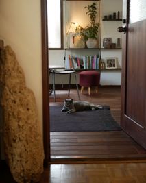 玄関から見たliving studio - アトリエ阿佐ヶ谷 アトリエ阿佐ヶ谷"Atelier Asagaya" 撮影スタジオの室内の写真