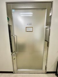 会議室入り口 - HAPON新宿 南会議室/HAPON新宿の室内の写真