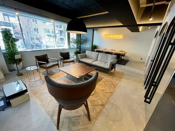 【最大収容数20名・着席数11名】 - TIME SHARING 六本木 第6DMJビル 【閉店】Roppongi Lounge by WineBankの室内の写真