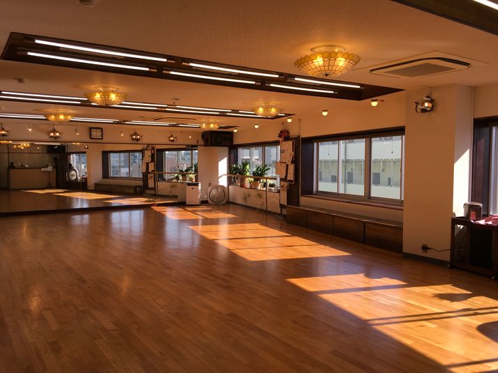 赤塚ダンススクールの室内の写真