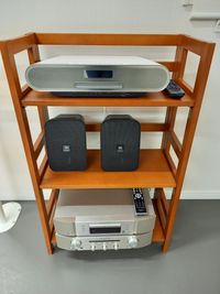 一番上→PanasonicのCDプレイヤー(Bluetoothが使えます。)
一番下→マランツのCDプレイヤー(速度調節ができます。) - Studio Lilas  レンタルスタジオの設備の写真