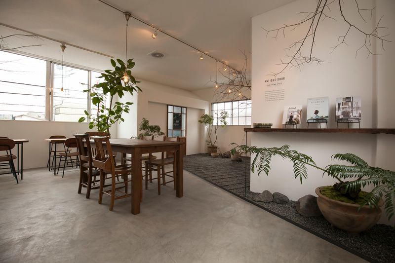 フォトスタジオ - Antiquedoor