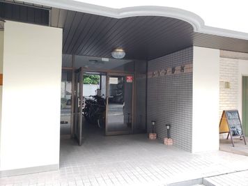 SOURIRE（スーリール） 貸し会議室【名古屋駅出入口２分】の入口の写真
