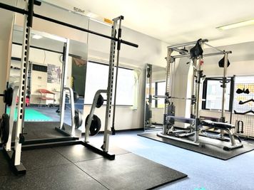 レンタルトレーニングスタジオRentre レンタルプライベートトレーニングジム【５Fスペース】の室内の写真