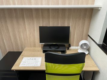  【１名用サイズで周りを気にせず作業に集中できます。】 - 【閉店】テレワークブース水天宮前 【閉店】ブース13の室内の写真