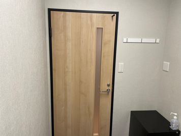 【カギ付き個室なので安心してご利用いただけます。】 - 【閉店】テレワークブース水天宮前 【閉店】ブース15の室内の写真