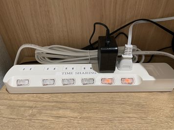  【コンセントは4口ご利用いただけます。】 - 【閉店】テレワークブース門前仲町 協和ビル 【閉店】ブース22の室内の写真