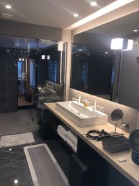 母屋洗面 - 定山渓椿 椿邸・TSUBAKI-Teiの室内の写真