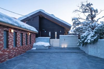 メインエントランス - 定山渓椿 椿邸・TSUBAKI-Teiの入口の写真