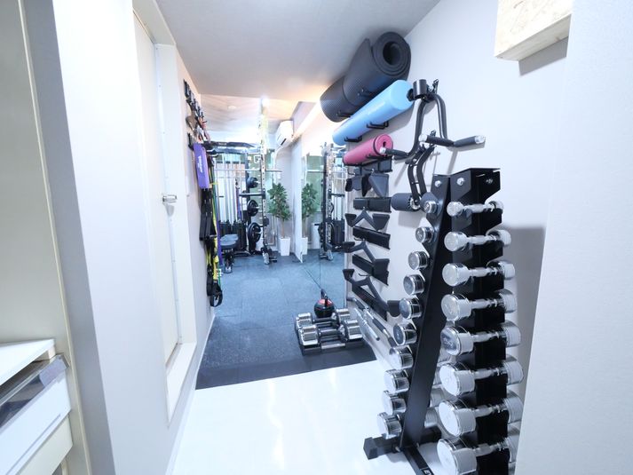 WHITEGYM横浜1号店/レンタルジム - WHITEGYM横浜1号店