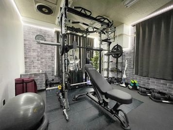 FREAK'S GYM 新宿店 FREAK’S GYM（フリークスジム）新宿店の室内の写真