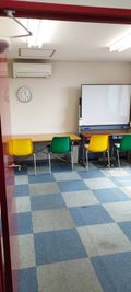 Plumeria×sylphya（プルメリア×シルフィア） 塾や外国語教室に特化したレンタルスペースです！本厚木駅徒歩4分の室内の写真