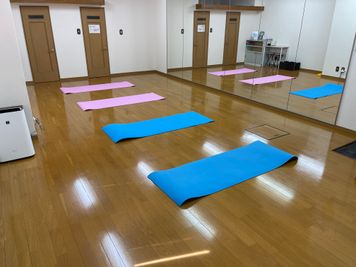 Wise space　長岡 レンタルスタジオ・鏡張り＆マット有◆Wise space 802の室内の写真