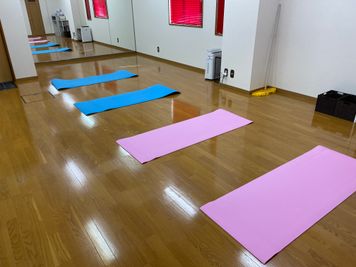Wise space　長岡 レンタルスタジオ・鏡張り＆マット有◆Wise space 802の室内の写真