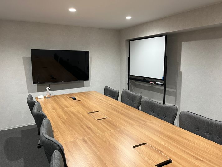 【志村坂上駅徒歩1分】会議室3（定員8名）※予約前は入室不可 - いいオフィス志村坂上