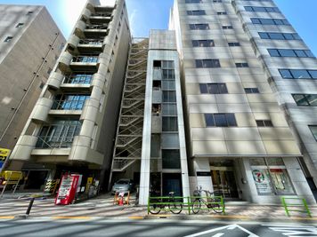 【TIME SHARING 三越前 斉丸日本橋ビル_建物外観】 - TIME SHARING 三越前 斉丸日本橋ビル 2Aの室内の写真