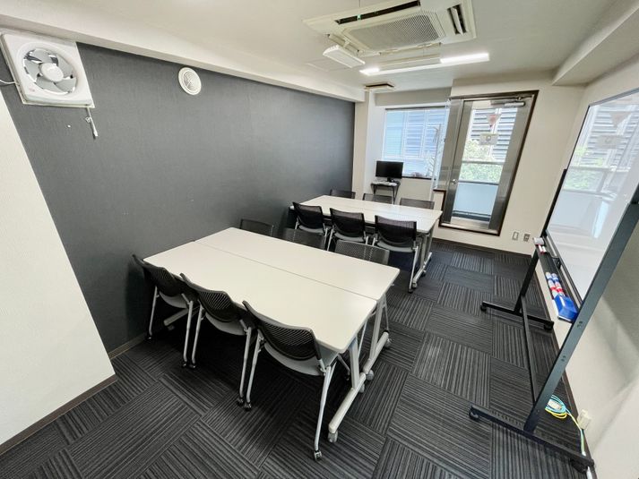 【三越前駅より徒歩2分！12名収容のリーズナブルな会議室♪】 - 【閉店】TIME SHARING 三越前 斉丸日本橋ビル 【閉店】5Aの室内の写真