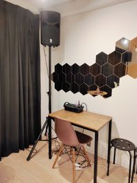 DJブース。本格的YAMAHAのPAシステムで迫力の音楽。 - 多目的レンタルスペース　ダンススタジオ　スタジオLAZO 　スタジオLAZO　多目的レンタルスタジオの設備の写真