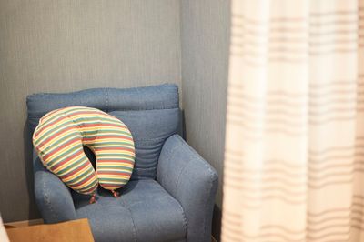 授乳スペースはカーテンで仕切られており、授乳用クッションと1人掛けソファーを置いております。 - レンタルスペースBright One レンタルスペースBrightOneの室内の写真
