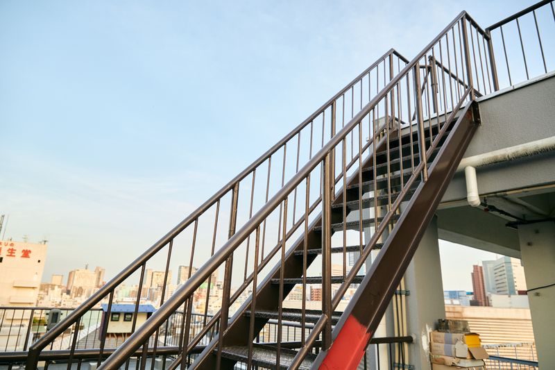 Space Side (S-R) - ROOF-TOP 屋上 新大久保R