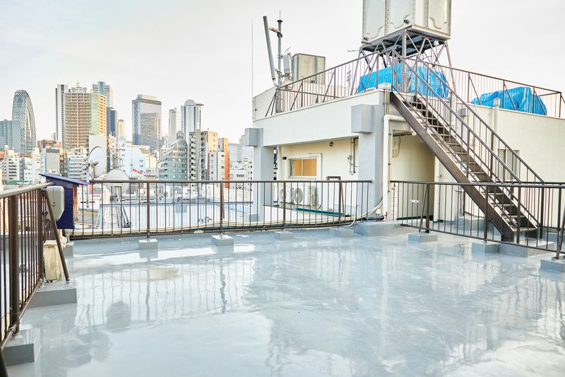 Space Side (S-R) - ROOF-TOP 屋上 新大久保R