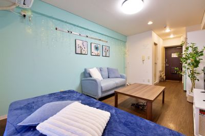 スカイブルーのクロスが映える可愛いお部屋です🐬 - SP457 SHARESPE SP457【シェアスペcasa池袋】の室内の写真